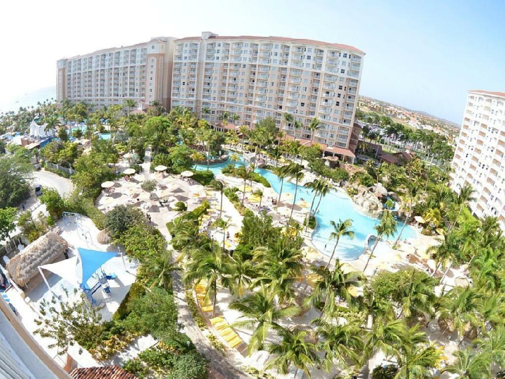 Marriott Aruba Surf And Ocean Beachfront Clubs Apartment Palm Beach ภายนอก รูปภาพ